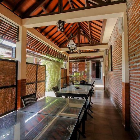 Oyo 1361 Singosari Family Residence Banyuwangi  Exteriör bild