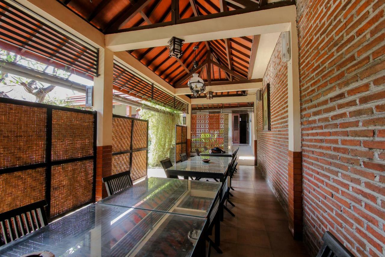 Oyo 1361 Singosari Family Residence Banyuwangi  Exteriör bild